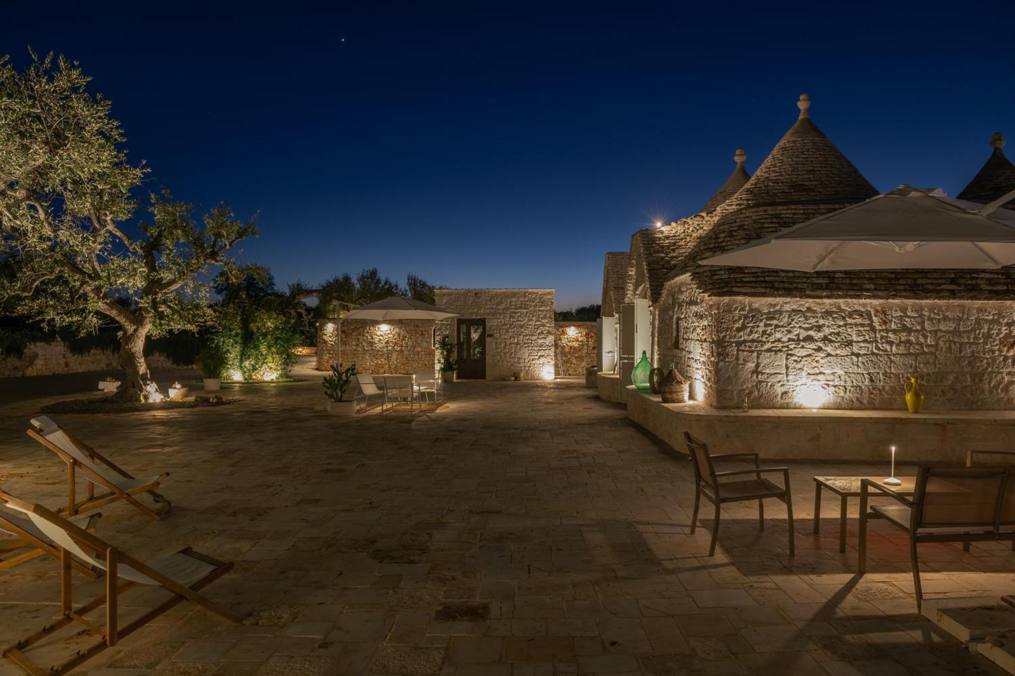 Trulli Del Conte Luxury Holiday Castellana Grotte Esterno foto