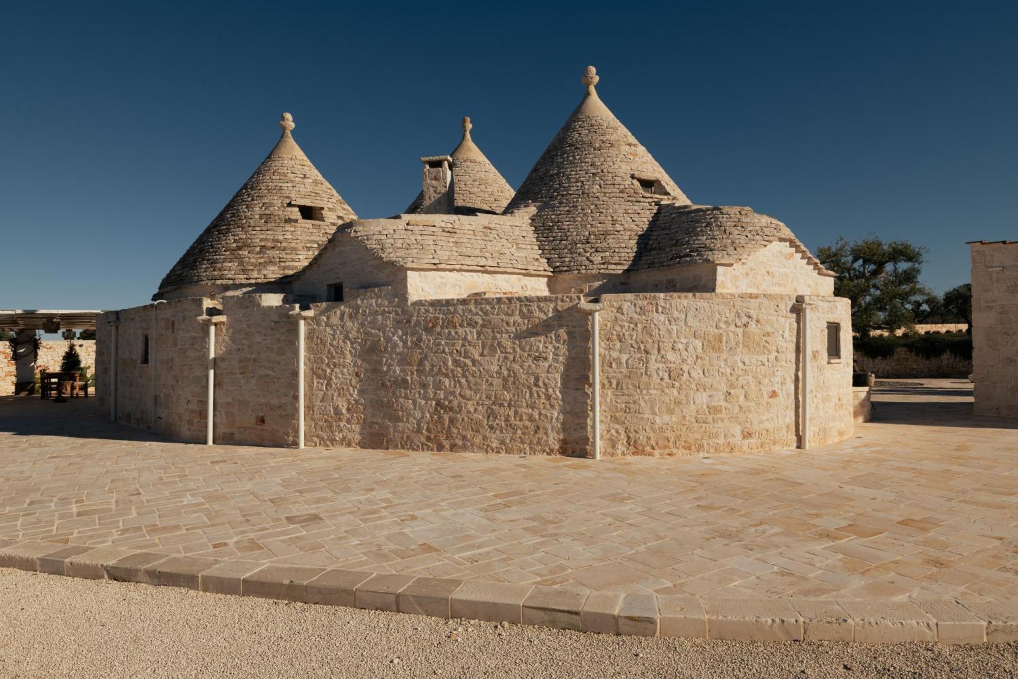 Trulli Del Conte Luxury Holiday Castellana Grotte Esterno foto
