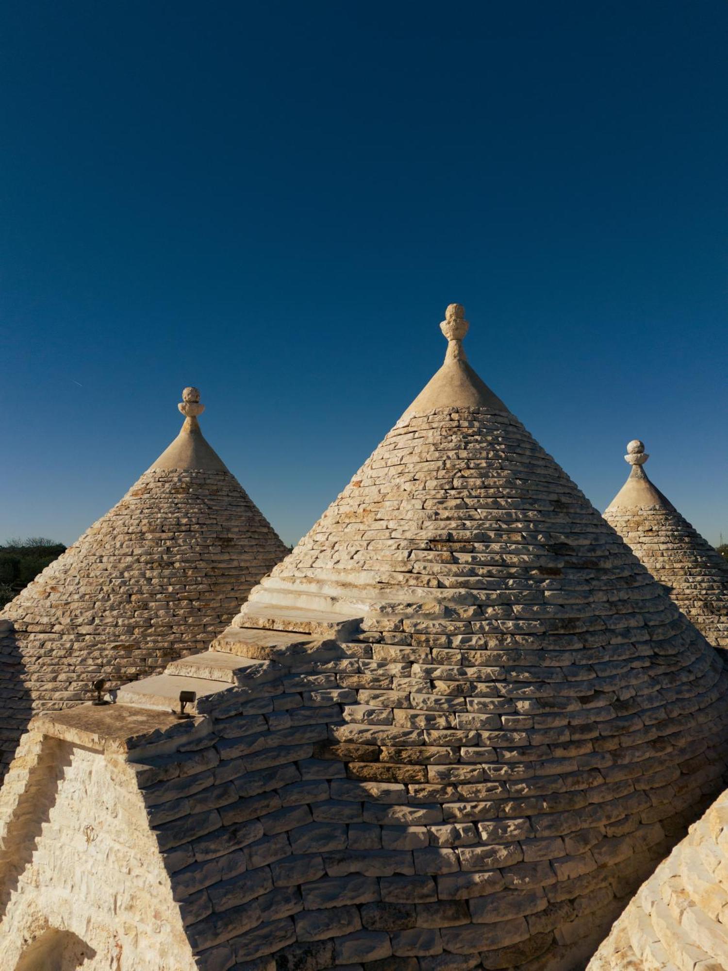 Trulli Del Conte Luxury Holiday Castellana Grotte Esterno foto