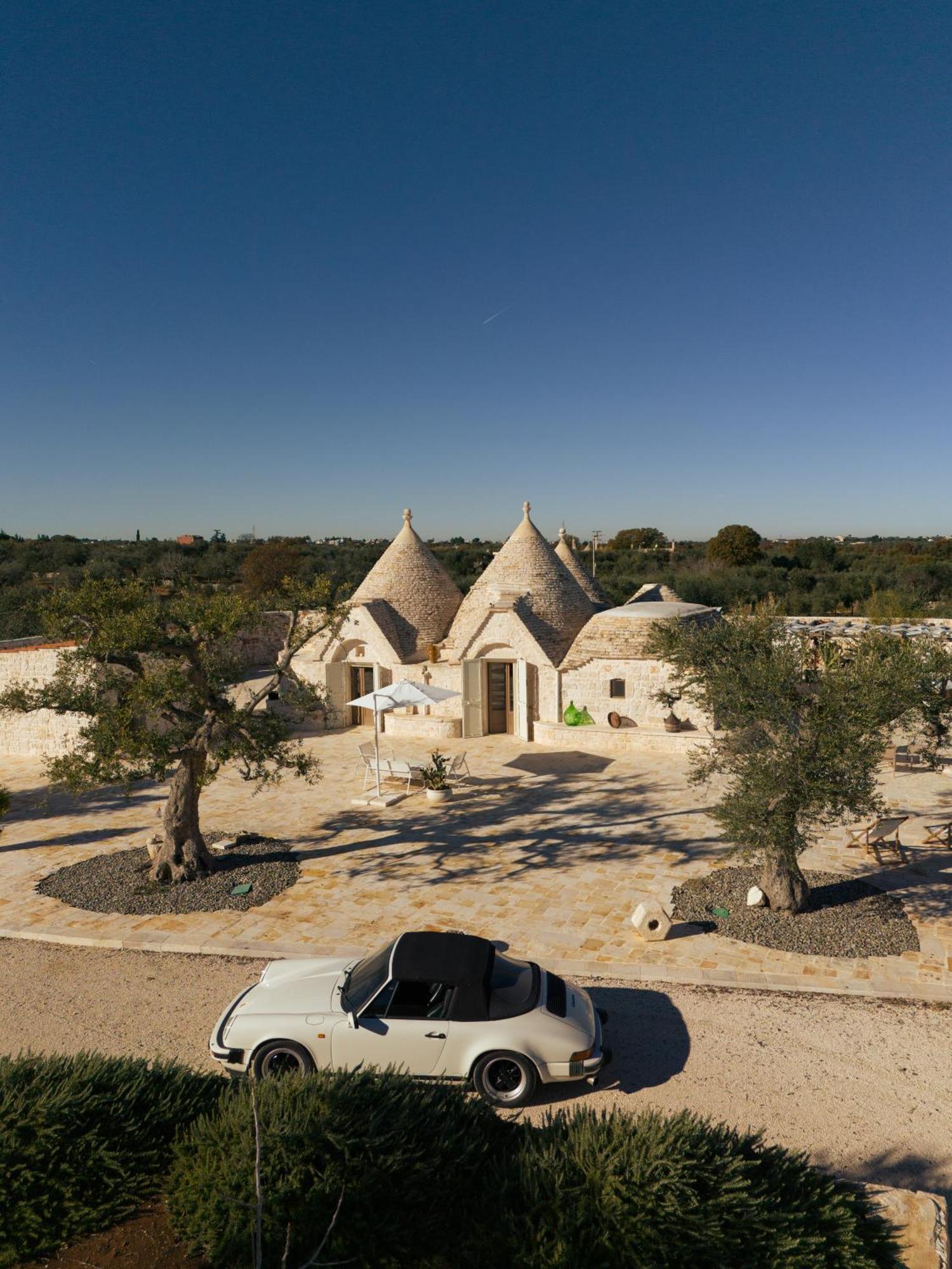 Trulli Del Conte Luxury Holiday Castellana Grotte Esterno foto
