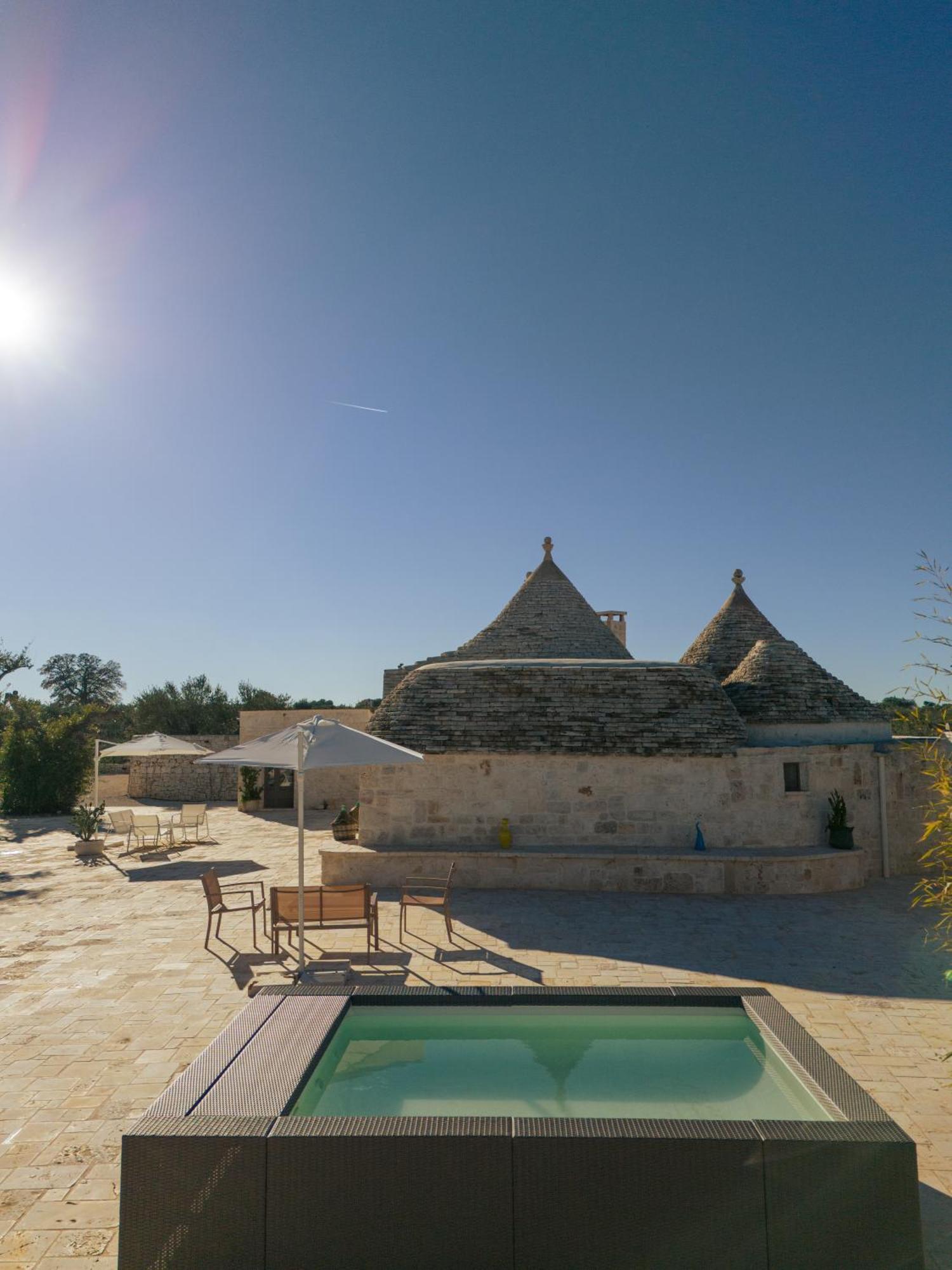 Trulli Del Conte Luxury Holiday Castellana Grotte Esterno foto